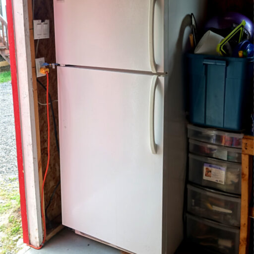 Réfrigérateur supplémentaire dans le cabanon